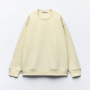 Zara Oversized Sweatshirt - Light Yellow Size Medium (M)